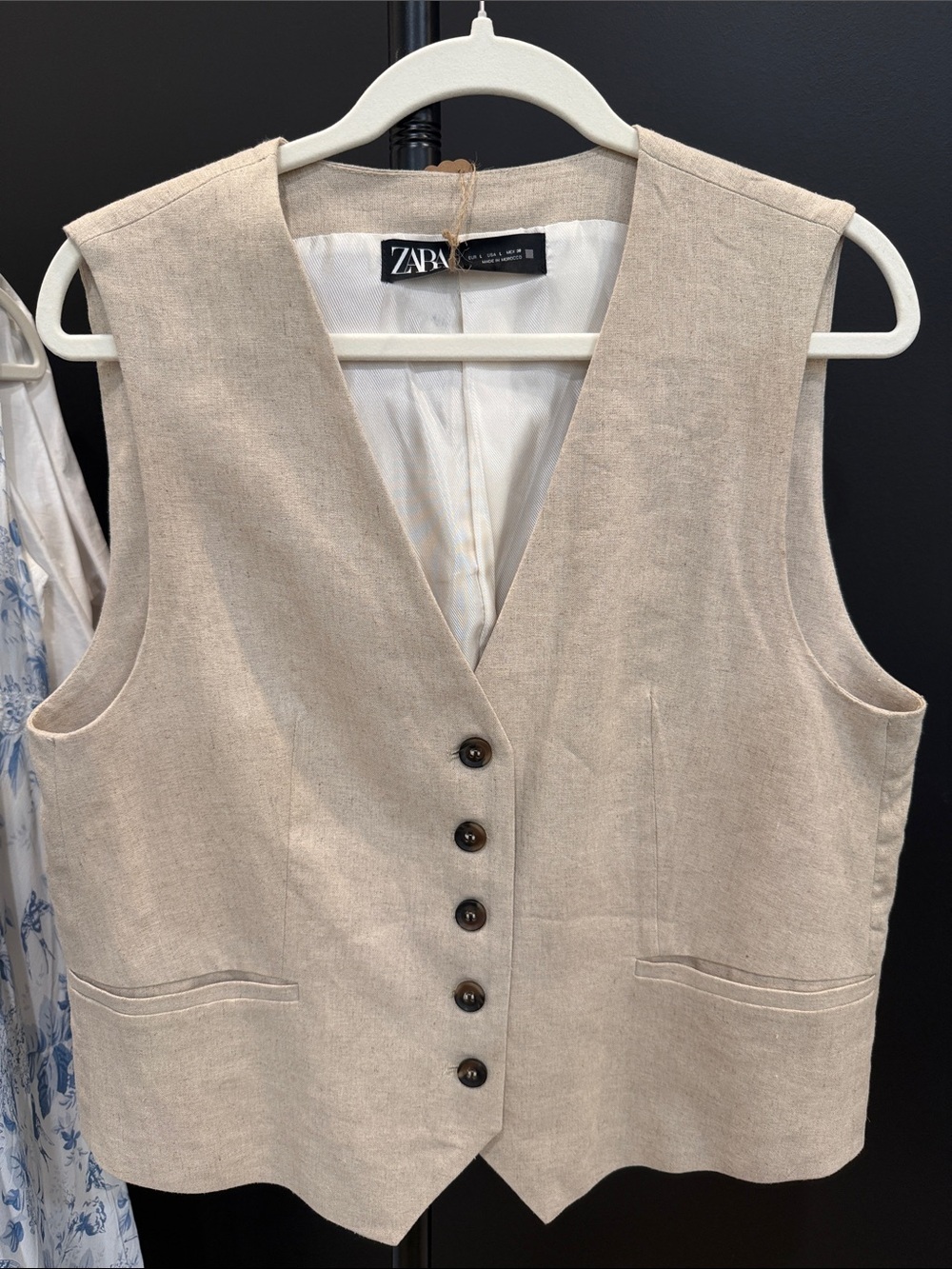 Zara Neutral Beige Button Front Vest - Picture 2 of 4